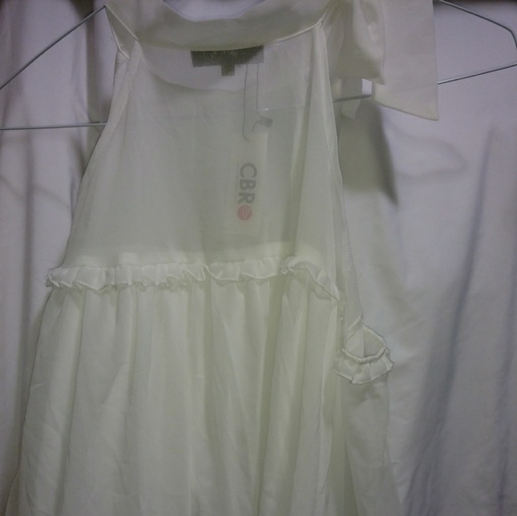 NWT flowy cold-shoulder shirt - Picture 2 of 5